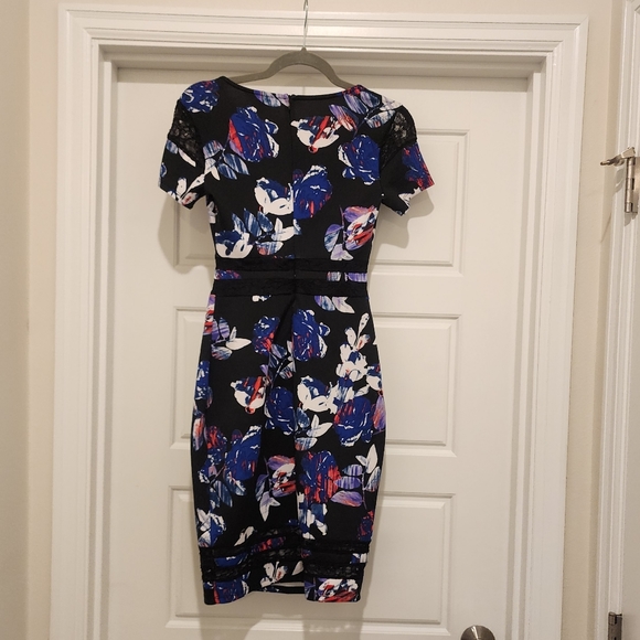 Belle Sky Floral and Lace Dress size XS - Picture 11 of 12